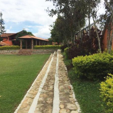 Hotel Cristo Rey Campestre Los Santos  Exterior photo